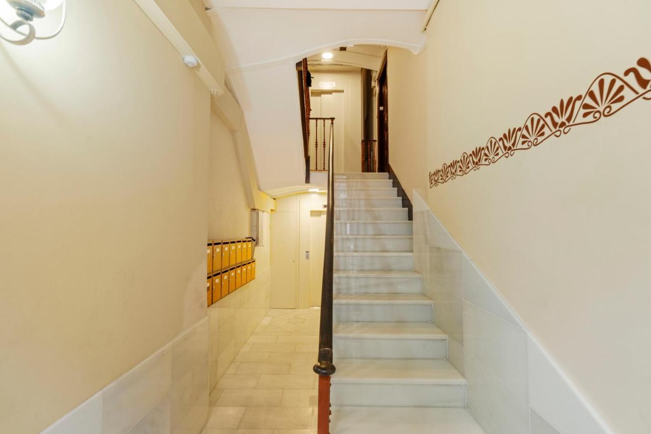 Flateli Poble Sec Apartment Barcelona Ngoại thất bức ảnh